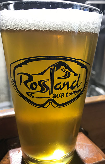Rossland Beer Company Green Jacket Pale Ale