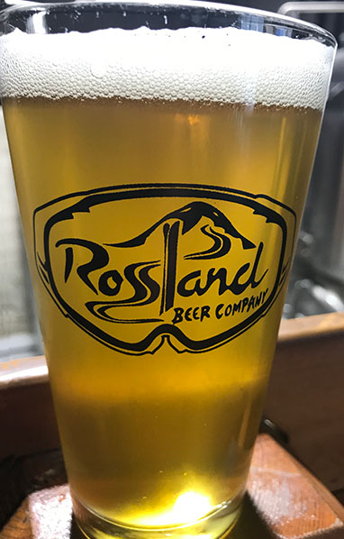 Rossland Beer Company Green Jacket Pale Ale